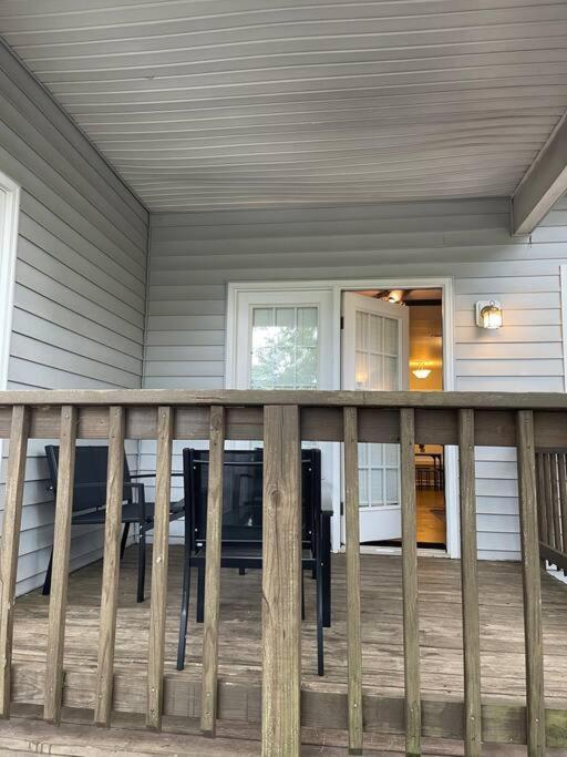 Simple Elegant Townhouse Dt Raleigh Ncsu Exterior foto